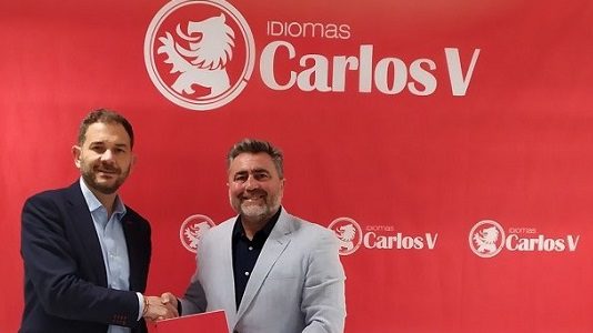 El Círculo de Empresarios y la Escuela de Idiomas Carlos V firman un convenio para traer becarios