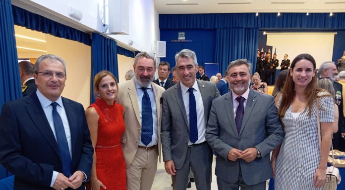 Acompañando a nuestros cuerpos de seguridad en su día especial