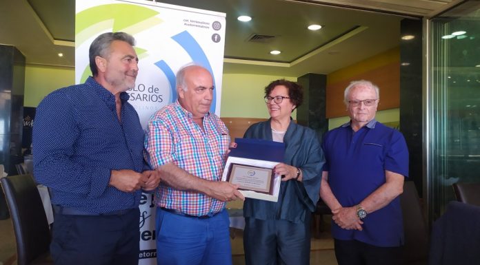 La Mesa de la la Hostelería del Círculo de Empresarios de Torremolinos y Benalmádena, reconoce a la familia Garrido con un magnifico y emotivo homenaje.