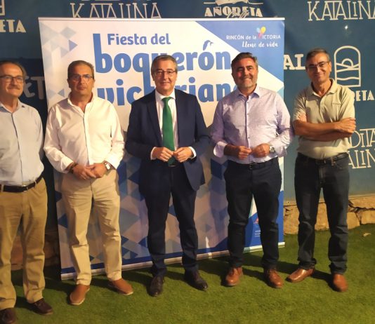 El Círculo de Empresarios asiste a la Fiesta del Boquerón Victoriano
