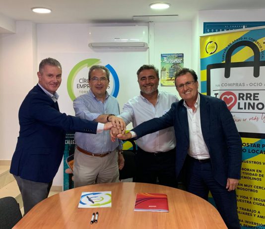El CET firma un convenio con Coca-Cola por la sostebinilidad en Torremolinos