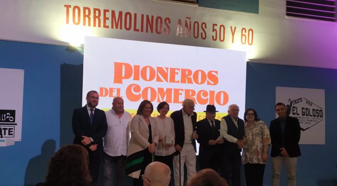 El CET asiste al homenaje a los pioneros del comercio de Torremolinos