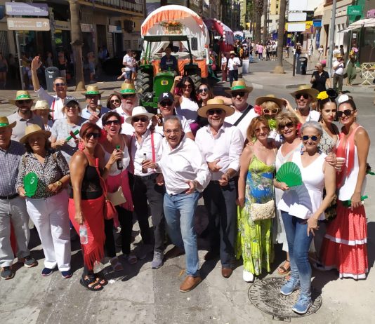 El Círculo apoya la tradicional Romería de Torremolinos con su propia carreta